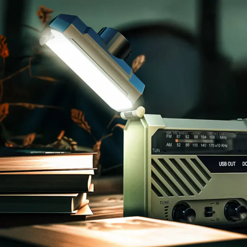 Rádio de Emergência a Energia Solar com Manivela